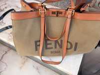 Mala de luxo FENDI