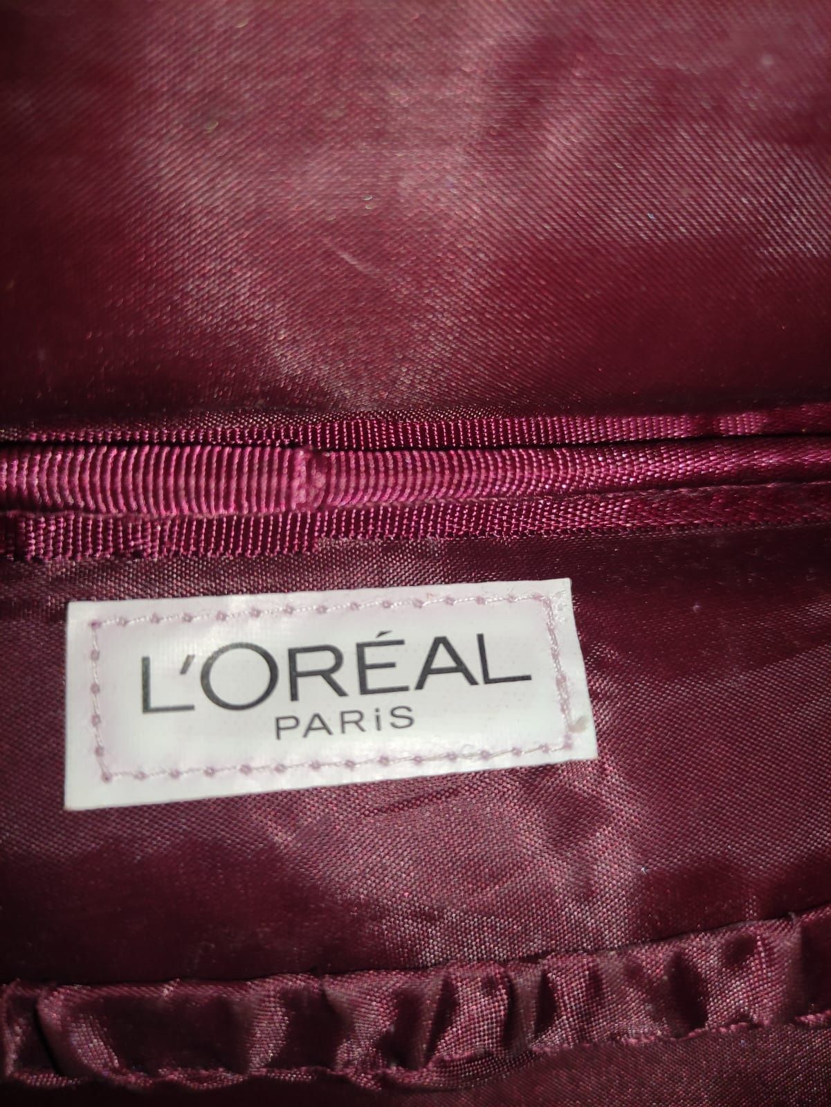 Kosmetyczka L'Oreal bordowa