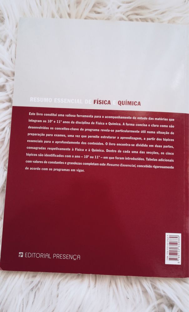 Livro de resumos de Fisica e Quimíca 10 e 11 ano