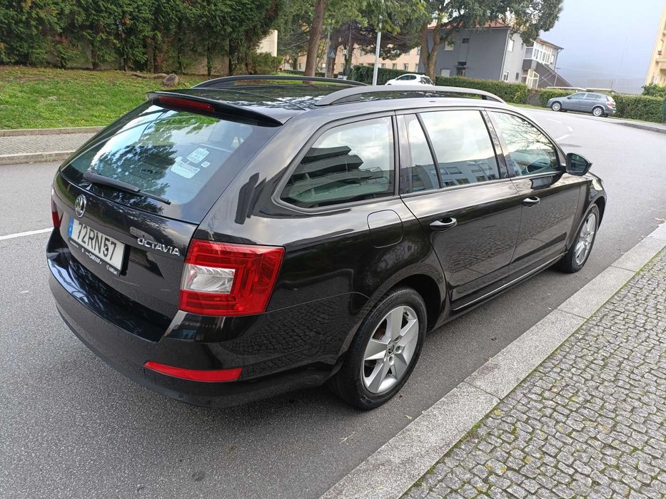 Skoda Octávia Break 1.6TDI Ambition Pack Confort