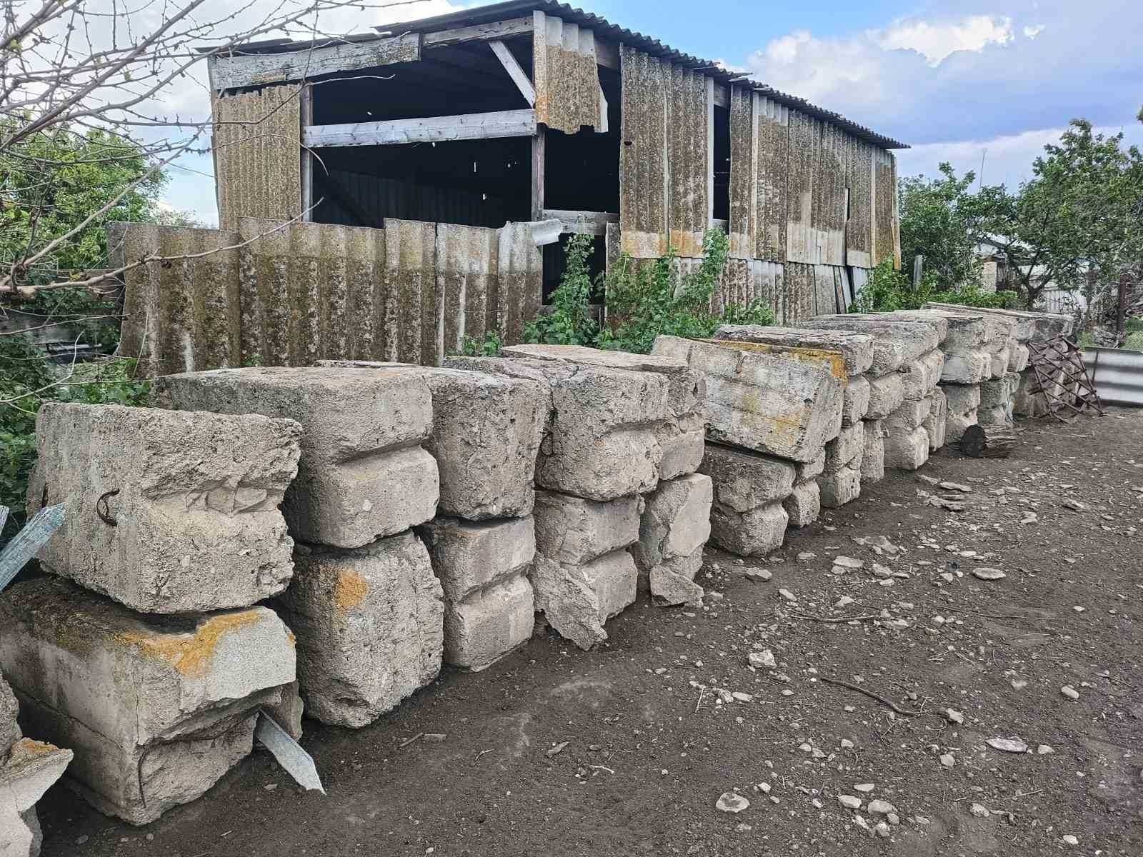 Бетонно фундаментні блоки