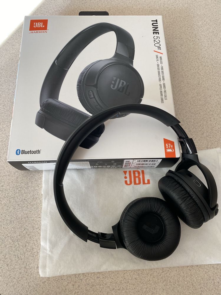 Навушники бездротові JBL TUNE 520BT