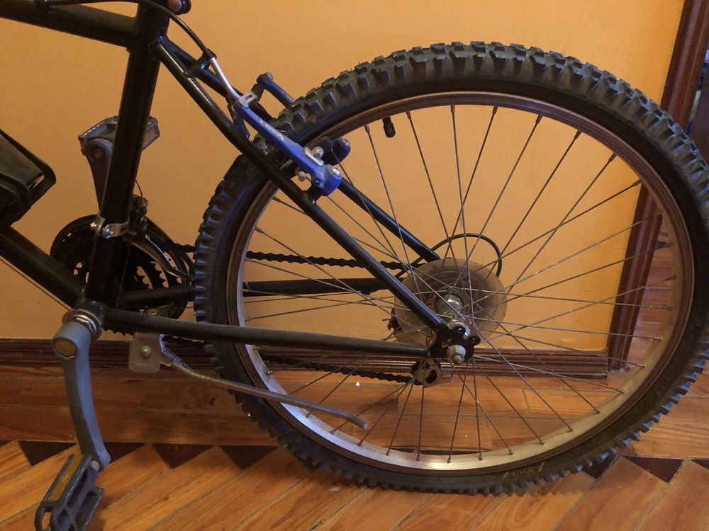 Bicicleta BTT usada