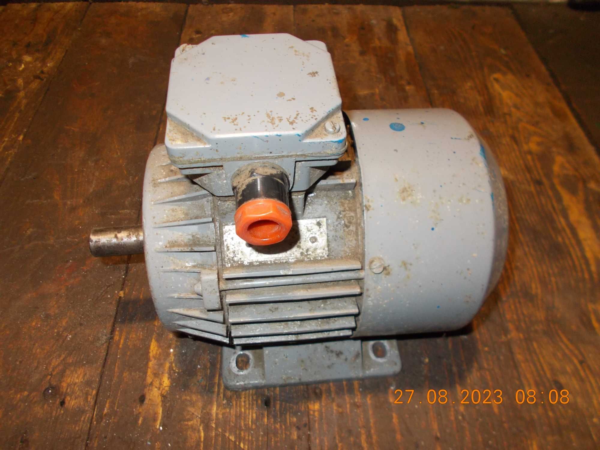 Silnik elektryczny 0.55 kw 1400 obrotów 380 V trójfazowy wysyłka