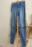 Pull & Bear jeansy 36 spodnie niebieskie z dziurami
