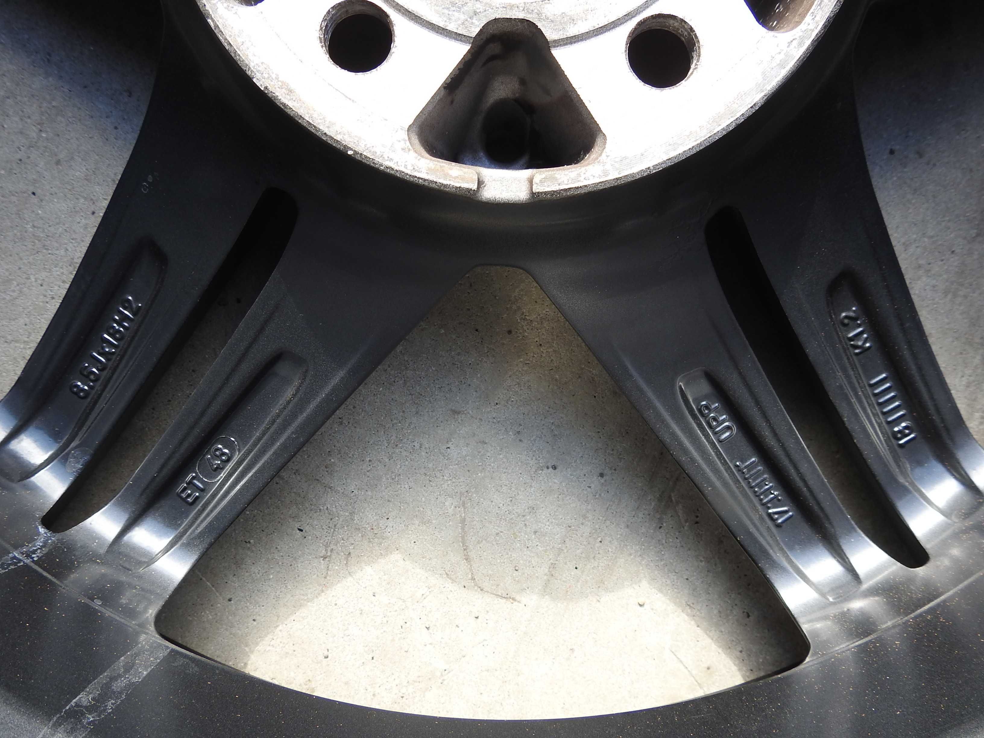 4x Alu 18'' 5x112 Mercedes ET48 8,5J Uniwheels TPMS
