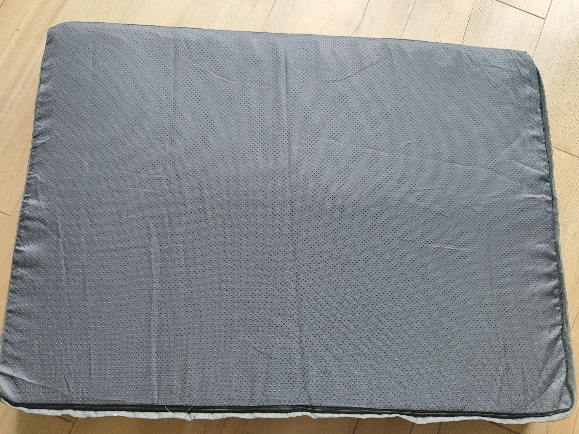 Legowisko  firmy Bedsure dla psa -materac.