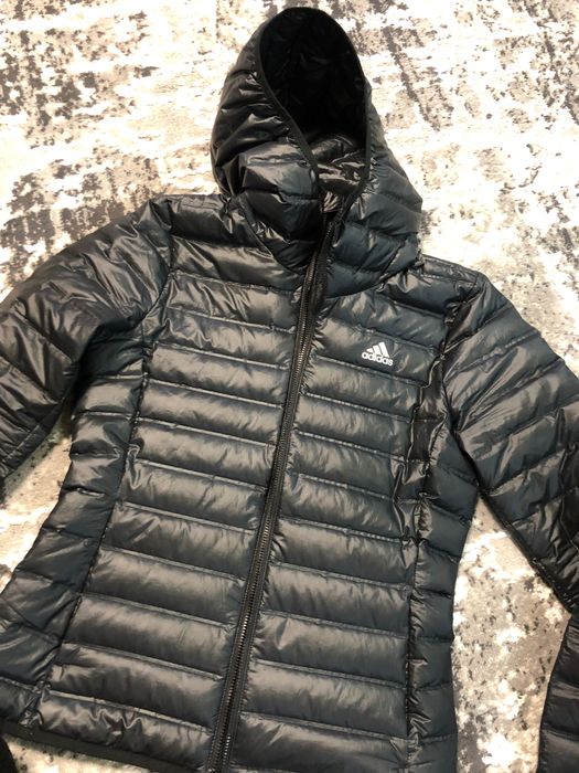 Куртка Adidas жіноча