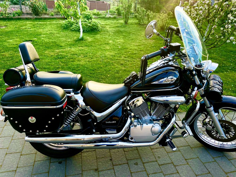 Suzuki intruder VL125