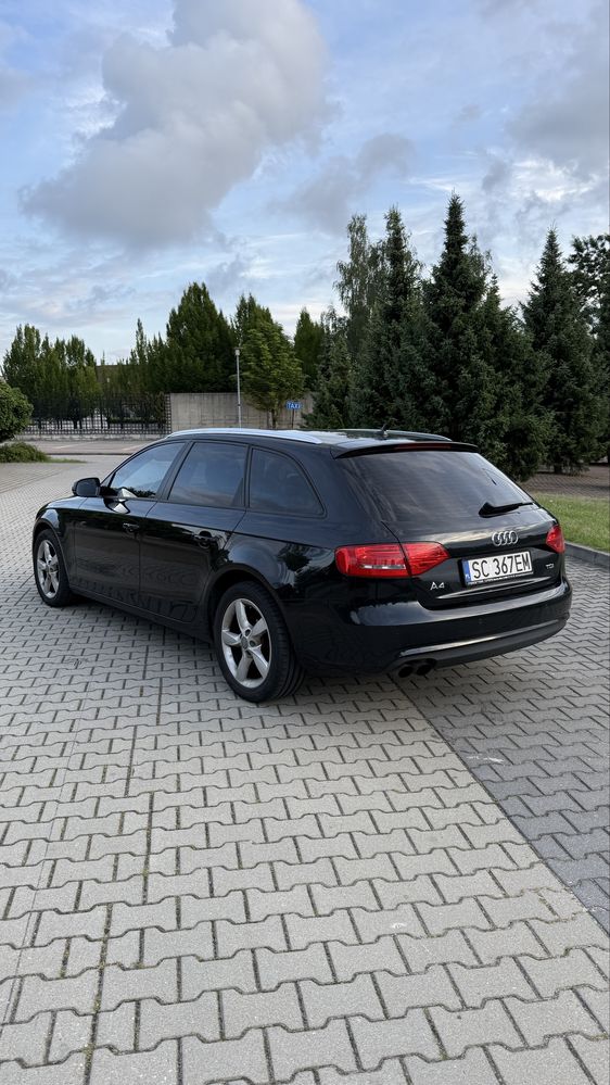 Audi a4b8 2012 rok 2.0 TDi