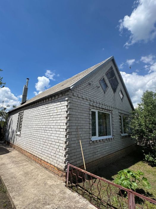 Продам кирпичный дом