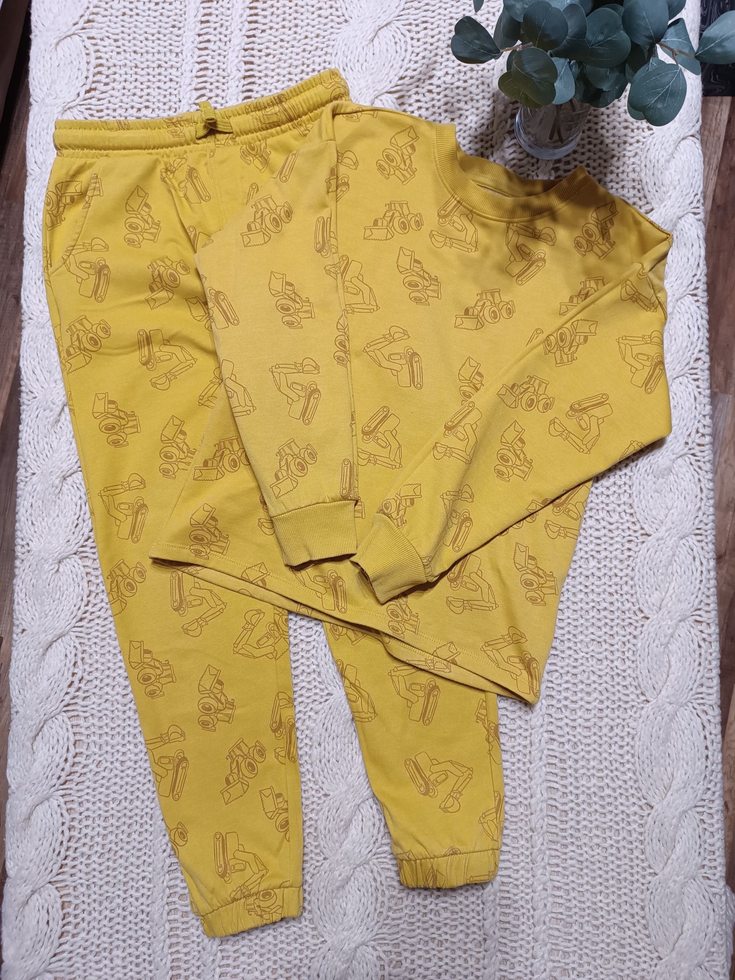 140 Sinsay komplet dresowy bluza spodnie dres auta koparka