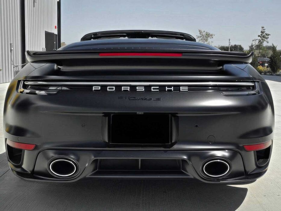 Porsche 911 Turbo S      2021