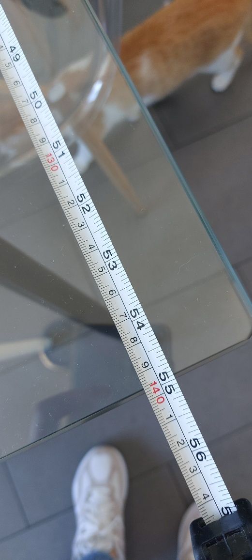 Mesa rectangular com tampo em vidro temperado