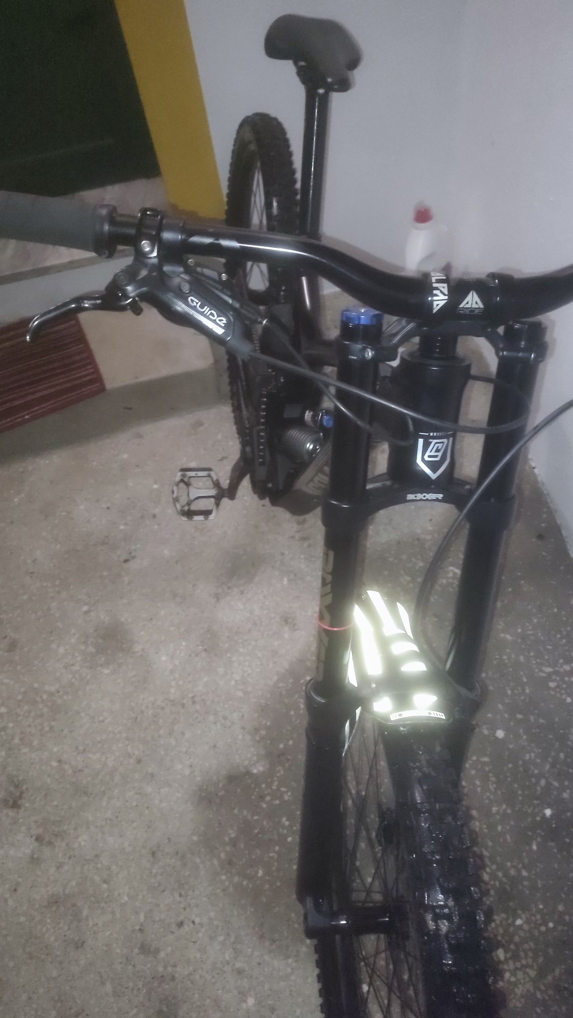 Vendo Commencal Supreme V4 2018 ou troco por bike de DH ou enduro