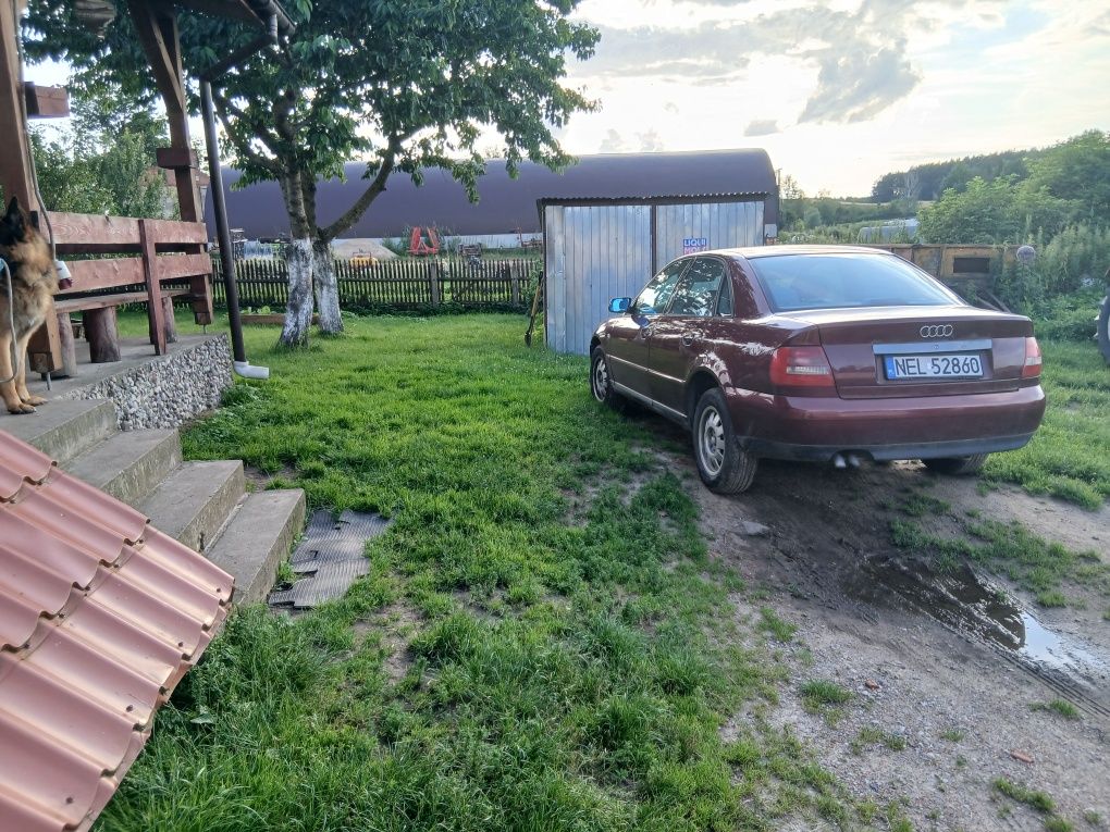 Audi a4 b5  na zwykłej pompie