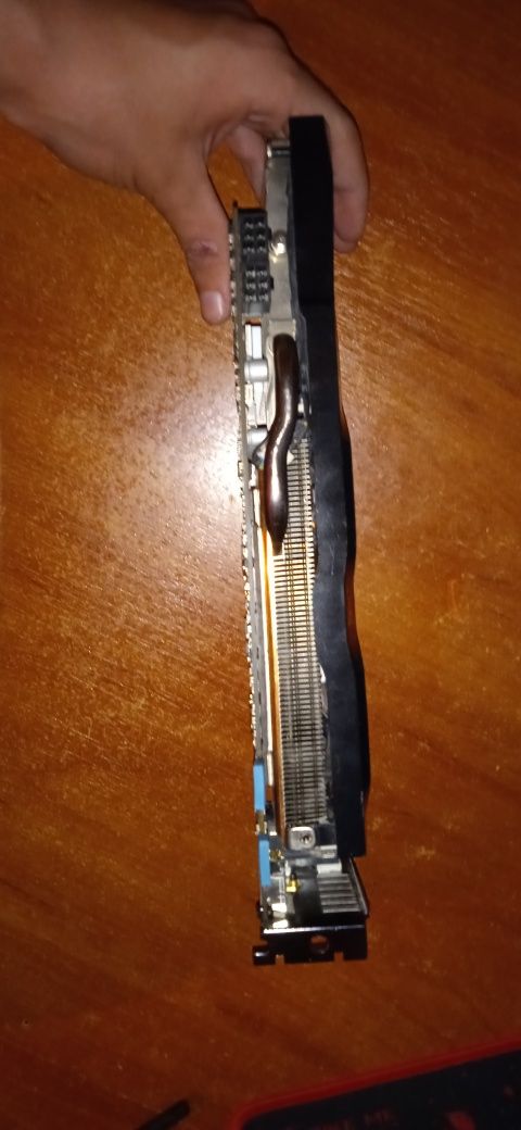 Продам відеокарту Nvidia GTX 570