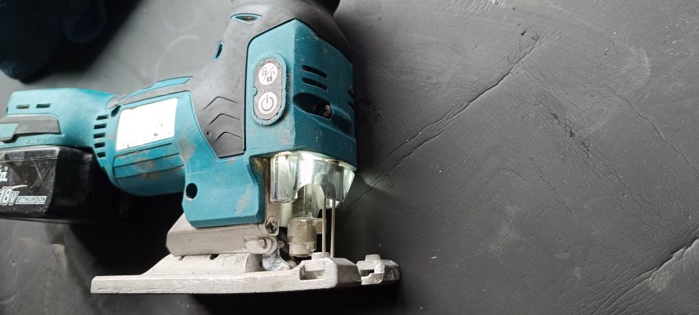 Wyrzynarka Makita djv181