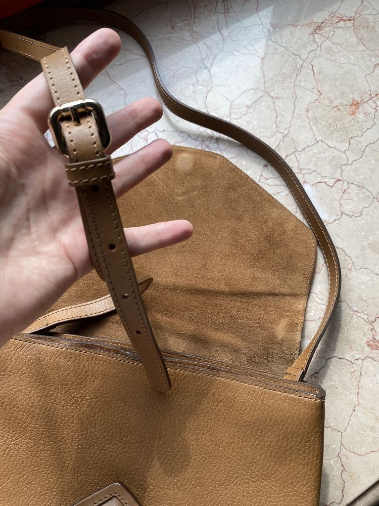 Шкіряна сумка Massimo Dutti