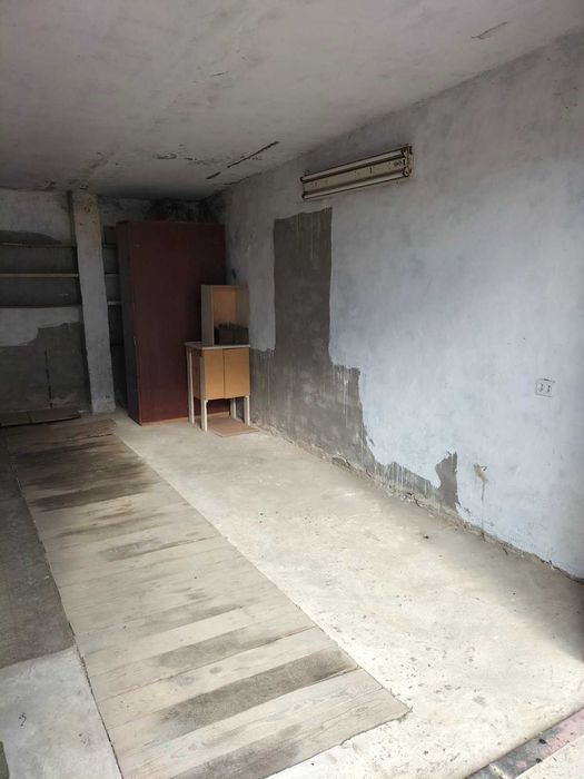 Продам гараж цегляний 4*6м в центі м. Костопіль разом з участком