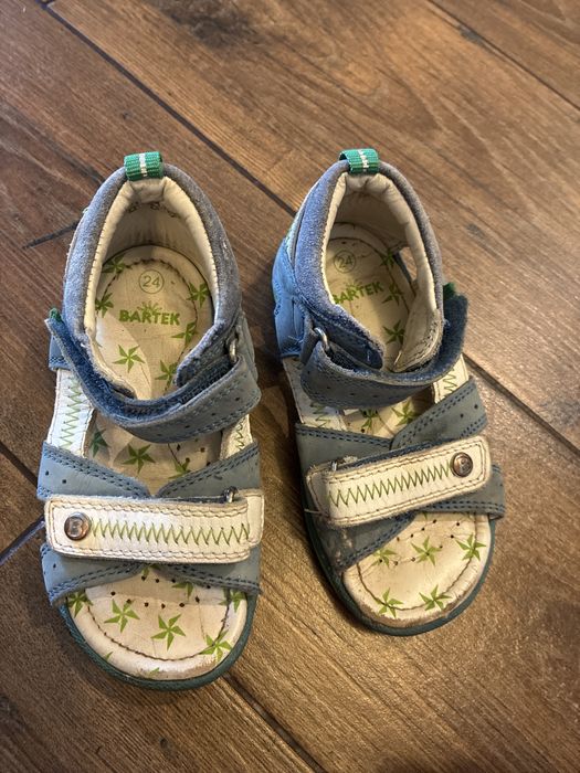 Sandałki Bartek 24