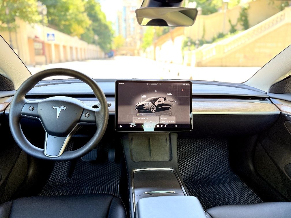 TESLA Model 3 2022 рестайлінг!!!