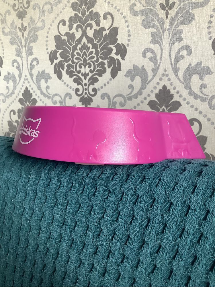 Plastikowa miska dla kota Whiskas