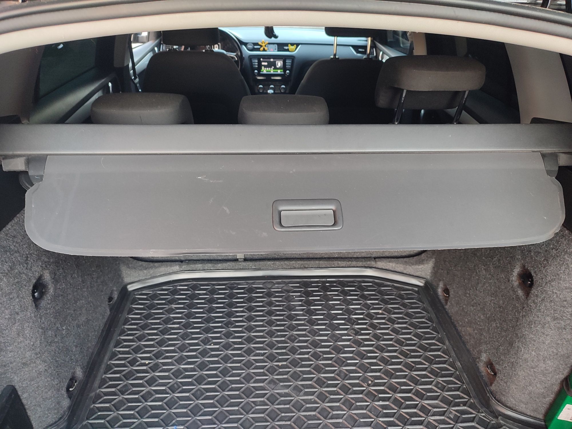 Шторка багажника volvo v60 18- 31462676