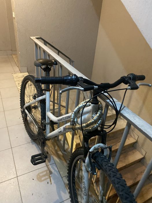 Bicicleta Boa e semi nova.