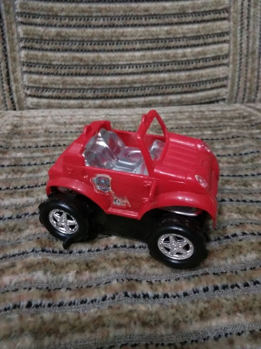 Игрушки (набор для купания), пустышки.