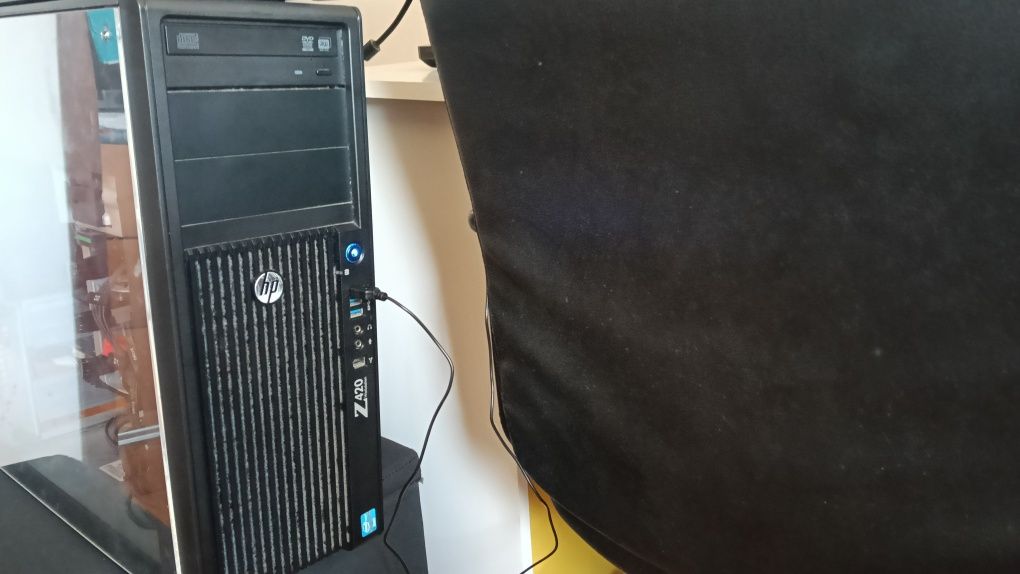 Computador i5 - 8 RAM - 300 GB