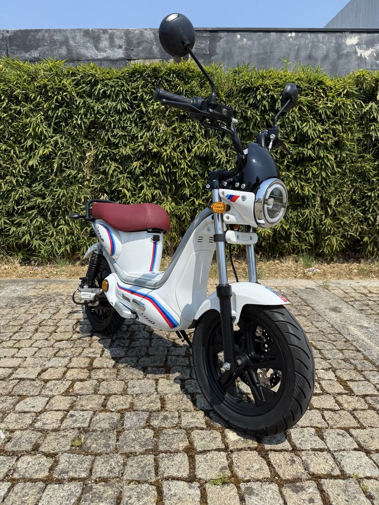Scooter Elétrica sem carta Vortex Elétrica X-One Lítio