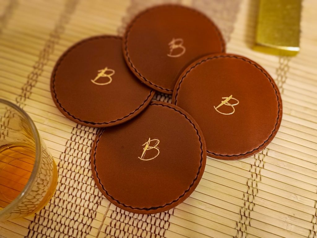 Borubar Skóroszyj - zestaw skórzanych podstawek pod napoje