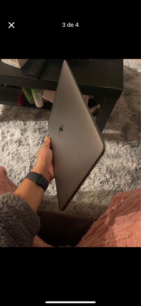 Mcbook air 2020 .