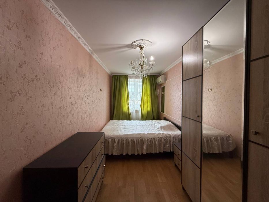 Добротная 3к на Бугском бульваре