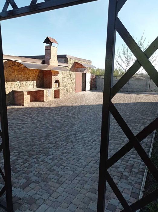 Продається будинок з 4 кімнатами в Іванівці