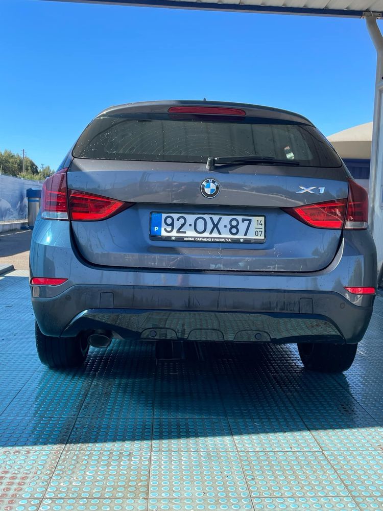 Bmw x1 cor :cinzento