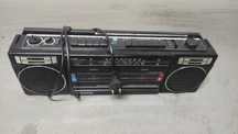 Radio SANYO jamnik