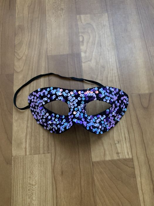 Продам набор масок стиль маскарад