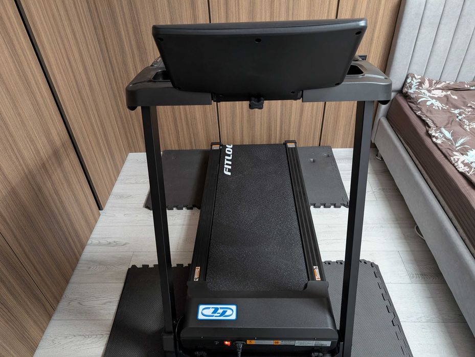 Бігова доріжка FitLogic T12B