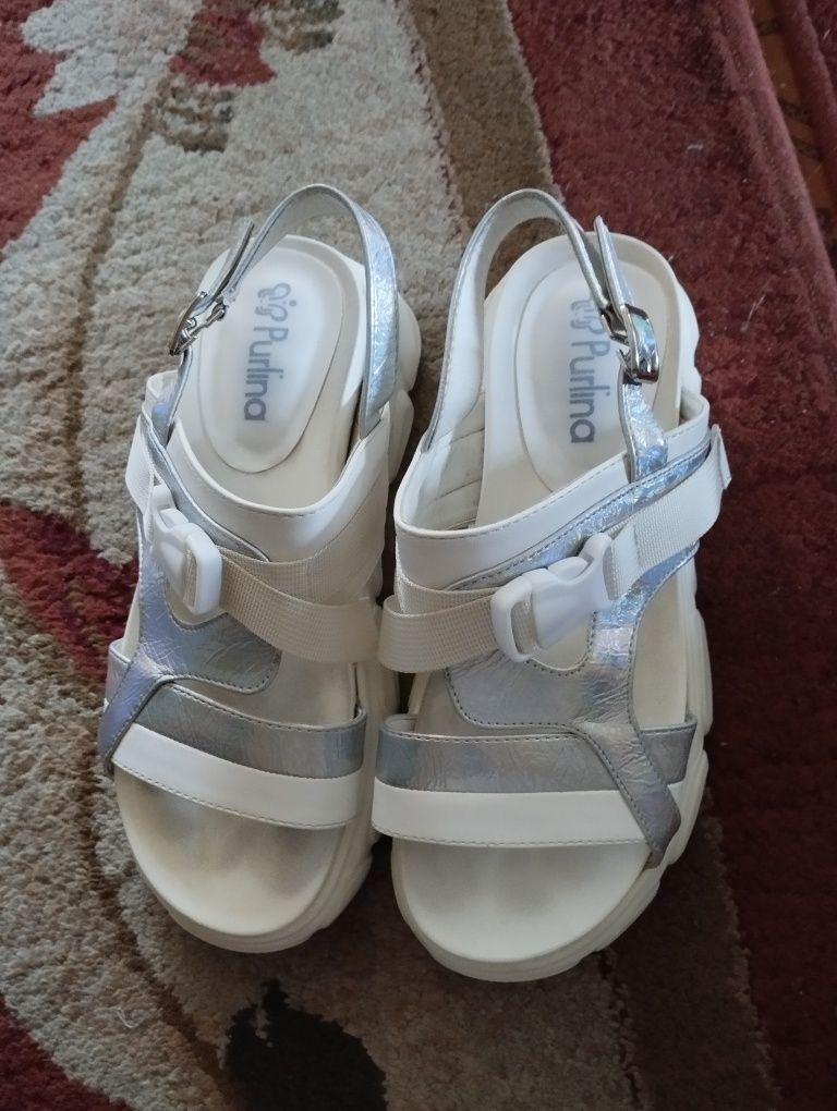 Продам босоножки! 38р.