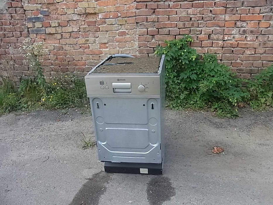 Посудомийна машина BOSCH Siemens BAUKNECHT  45 см 9 персон з Німеччини