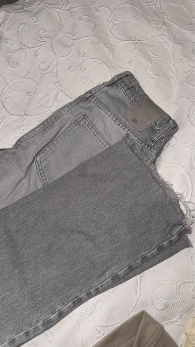 Сірі джинси Zara