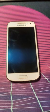 Продаю 2 телефона Samsung Galaxy S4 mini (белый и чёрный)
