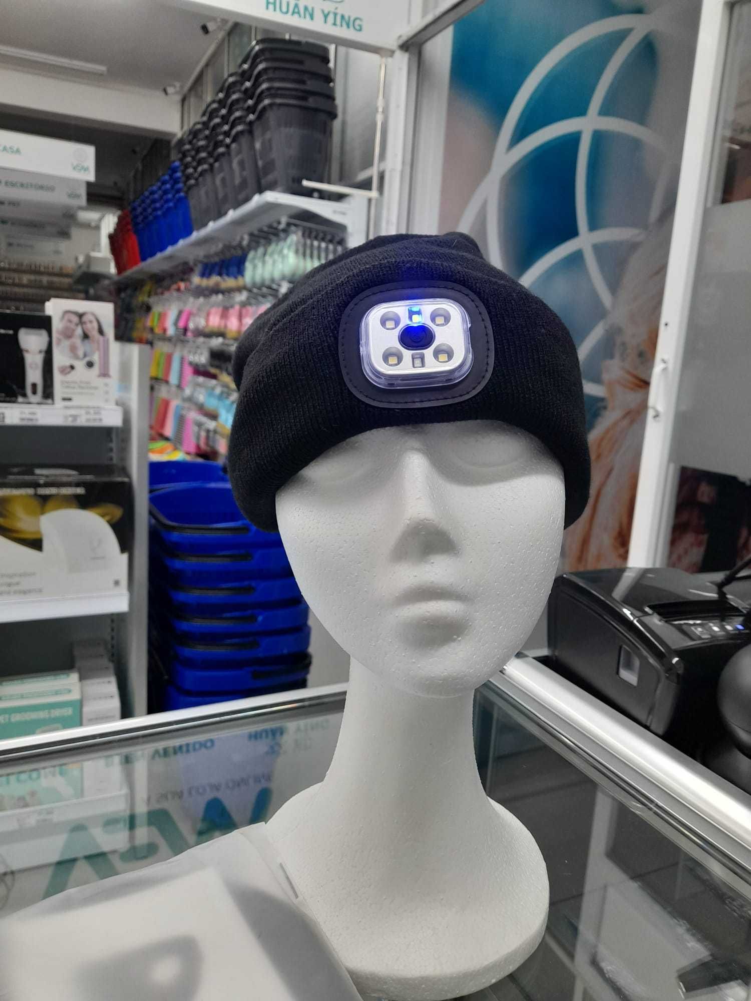 Gorro com Luz Led carregada via USB