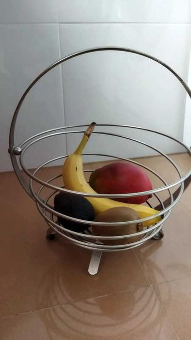 Fruteira/Suporte para frutas procuro um novo lar