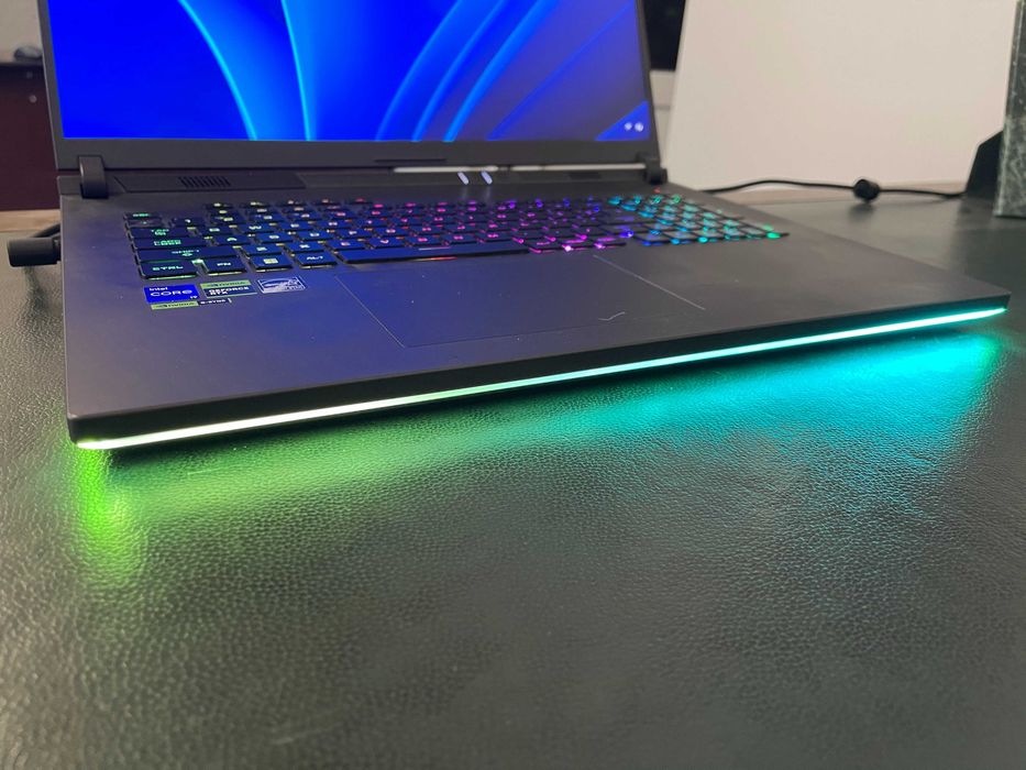 Ноутбук Asus Rog Strix G18 G814J i9-13980HX, RTX4070, 1TB SSD 16GB RAM