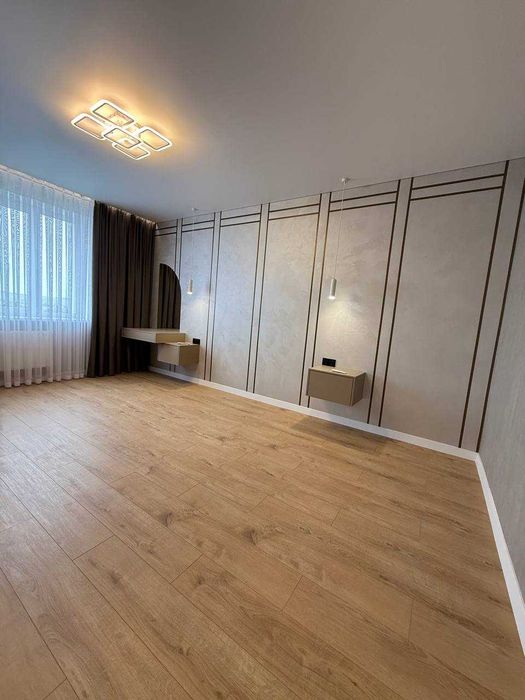 2к, Виставка, Рауш, здана НБ, дизайн.ремонт