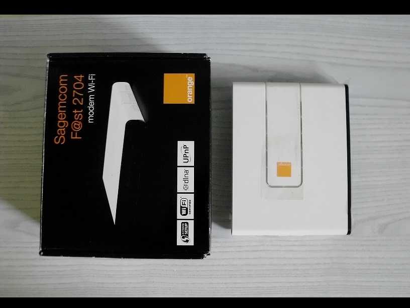 Router ADSL Sagecom Fast 2704 modem WiFi access point