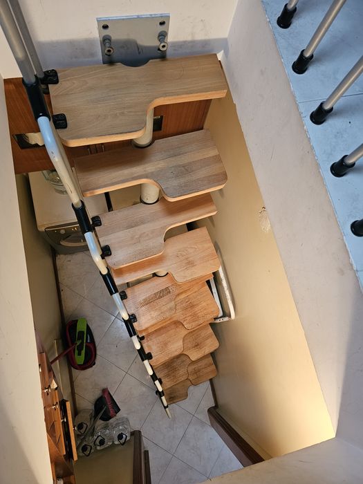 Escada com guarda-corpo 2,96 m HOUSTON